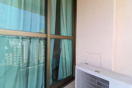 Apartamento à venda com 79m², 3 quartos e 2 vagas Apartamento à venda com 79m², 3 quartos e 2 vagasVaranda da Suíte