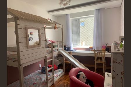 Apartamento à venda com 227m², 4 quartos e 2 vagas Apartamento à venda com 227m², 4 quartos e 2 vagasTerceiro Quarto