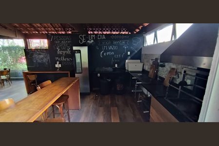 Apartamento à venda com 100m², 2 quartos e 2 vagasÁrea comum - Churrasqueira