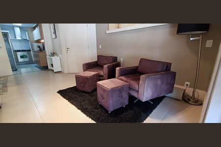 Apartamento à venda com 100m², 2 quartos e 2 vagasSala