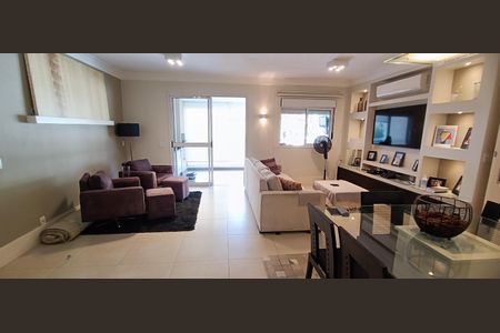 Apartamento à venda com 100m², 2 quartos e 2 vagasSala