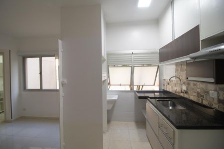 Apartamento para alugar com 43m², 2 quartos e 1 vaga Apartamento para alugar com 43m², 2 quartos e 1 vagaCozinha e Área de Serviço