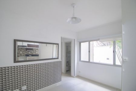 Apartamento para alugar com 43m², 2 quartos e 1 vaga Apartamento para alugar com 43m², 2 quartos e 1 vagaSala
