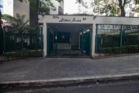 Apartamento à venda com 205m², 4 quartos e 4 vagasFachada