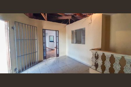 Casa à venda com 600m², 7 quartos e 3 vagas Casa à venda com 600m², 7 quartos e 3 vagasQuintal