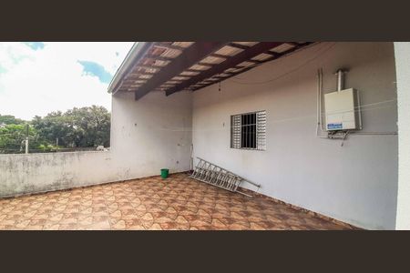 Casa à venda com 600m², 7 quartos e 3 vagas Casa à venda com 600m², 7 quartos e 3 vagasVaranda