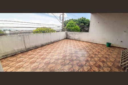 Casa à venda com 600m², 7 quartos e 3 vagas Casa à venda com 600m², 7 quartos e 3 vagasVaranda