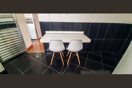 Casa à venda com 600m², 7 quartos e 3 vagas Casa à venda com 600m², 7 quartos e 3 vagasCozinha