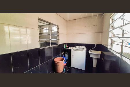 Casa à venda com 600m², 7 quartos e 3 vagas Casa à venda com 600m², 7 quartos e 3 vagasÁrea de Serviço