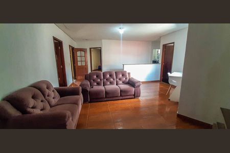 Casa à venda com 600m², 7 quartos e 3 vagas Casa à venda com 600m², 7 quartos e 3 vagasSala