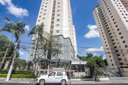 Apartamento à venda com 58m², 2 quartos e 1 vaga Apartamento à venda com 58m², 2 quartos e 1 vagaFachada