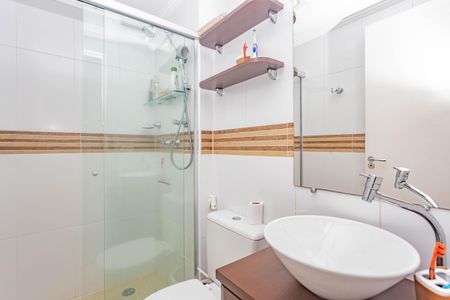 Apartamento à venda com 58m², 2 quartos e 1 vaga Apartamento à venda com 58m², 2 quartos e 1 vagaBanheiro da Suíte