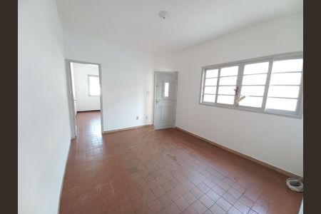 Casa para alugar com 100m², 3 quartos e 1 vaga Casa para alugar com 100m², 3 quartos e 1 vagaSala