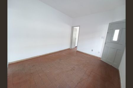 Casa para alugar com 100m², 3 quartos e 1 vaga Casa para alugar com 100m², 3 quartos e 1 vagaSala