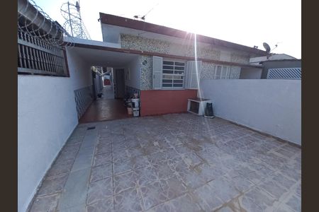 Casa para alugar com 100m², 3 quartos e 1 vaga Casa para alugar com 100m², 3 quartos e 1 vagaGaragem