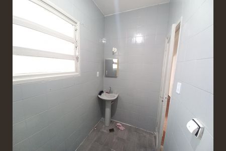 Casa para alugar com 100m², 3 quartos e 1 vaga Casa para alugar com 100m², 3 quartos e 1 vagaBanheiro