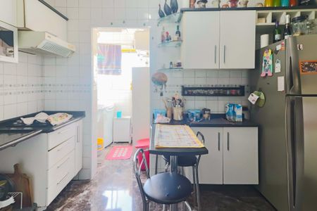 Apartamento à venda com 107m², 3 quartos e 2 vagasCozinha e Área de Serviço