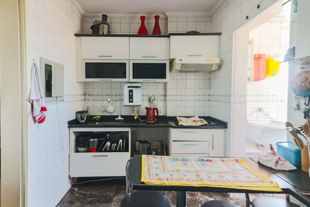 Apartamento à venda com 107m², 3 quartos e 2 vagasCozinha e Área de Serviço