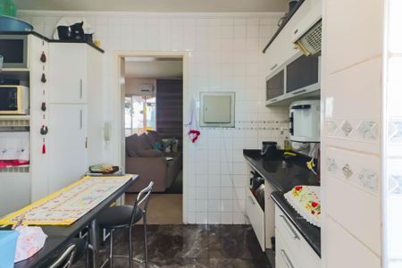 Apartamento à venda com 107m², 3 quartos e 2 vagasCozinha e Área de Serviço