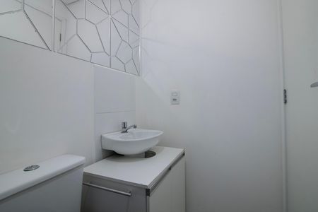 Apartamento para alugar com 45m², 2 quartos e 1 vaga Apartamento para alugar com 45m², 2 quartos e 1 vagaBanheiro