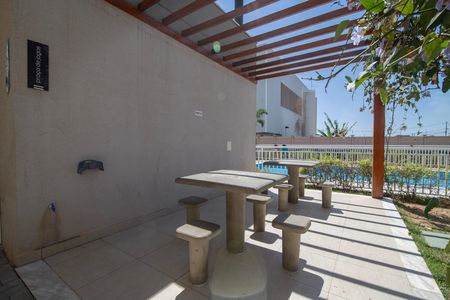 Apartamento para alugar com 45m², 2 quartos e 1 vaga Apartamento para alugar com 45m², 2 quartos e 1 vagaÁrea Comum - Praça de Jogos