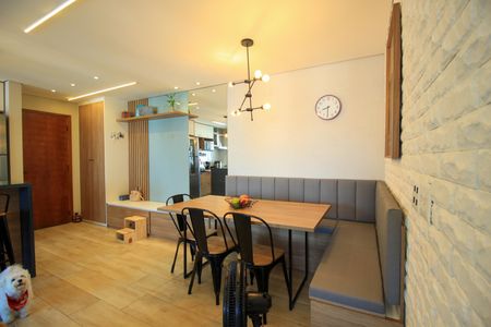 Apartamento à venda com 74m², 2 quartos e 2 vagasSala