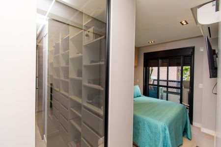Apartamento à venda com 79m², 3 quartos e 1 vaga Apartamento à venda com 79m², 3 quartos e 1 vagaCloset da suíte