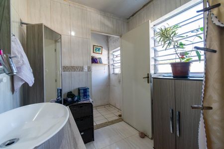 Casa à venda com 307m², 3 quartos e 2 vagasBanheiro