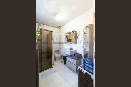 Casa à venda com 307m², 3 quartos e 2 vagasBanheiro