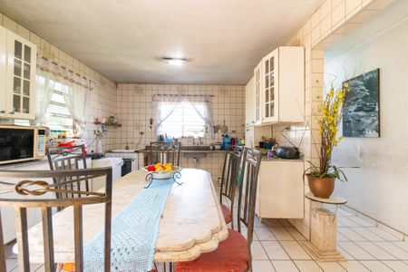 Casa à venda com 307m², 3 quartos e 2 vagasCozinha