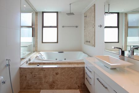 Apartamento para alugar com 234m², 3 quartos e 3 vagas Apartamento para alugar com 234m², 3 quartos e 3 vagasBanheiro Suíte