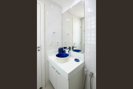Apartamento para alugar com 234m², 3 quartos e 3 vagas Apartamento para alugar com 234m², 3 quartos e 3 vagasBanheiro Suíte 2