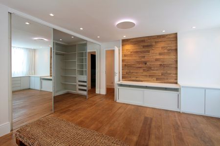 Apartamento para alugar com 234m², 3 quartos e 3 vagas Apartamento para alugar com 234m², 3 quartos e 3 vagasSuíte