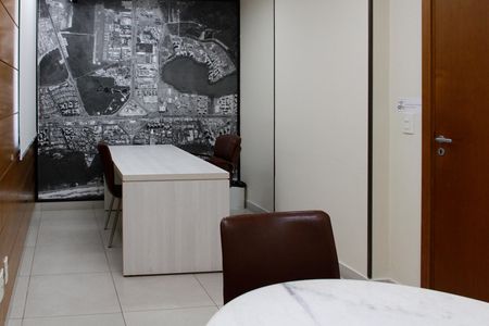 Apartamento para alugar com 234m², 3 quartos e 3 vagas Apartamento para alugar com 234m², 3 quartos e 3 vagasCoworking