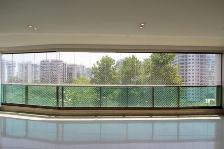Apartamento para alugar com 234m², 3 quartos e 3 vagas Apartamento para alugar com 234m², 3 quartos e 3 vagasVaranda vista