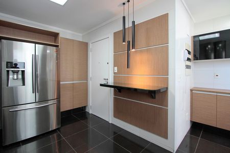 Apartamento para alugar com 234m², 3 quartos e 3 vagas Apartamento para alugar com 234m², 3 quartos e 3 vagasCozinha