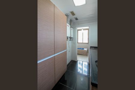 Apartamento para alugar com 234m², 3 quartos e 3 vagas Apartamento para alugar com 234m², 3 quartos e 3 vagasÁrea de Serviço