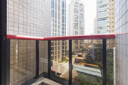 Apartamento à venda com 187m², 3 quartos e 3 vagasVaranda - Suíte 1