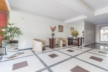 Apartamento à venda com 187m², 3 quartos e 3 vagasHall social