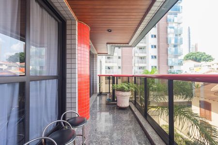 Apartamento à venda com 187m², 3 quartos e 3 vagasVaranda