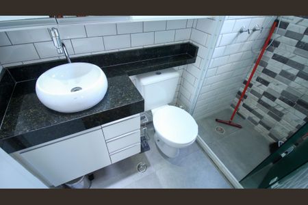 Apartamento para alugar com 40m², 2 quartos e 1 vaga Apartamento para alugar com 40m², 2 quartos e 1 vagaBanheiro