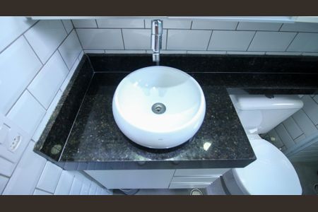 Apartamento para alugar com 40m², 2 quartos e 1 vaga Apartamento para alugar com 40m², 2 quartos e 1 vagaBanheiro