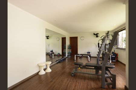 Apartamento à venda com 251m², 3 quartos e 3 vagasÁrea comum - Academia