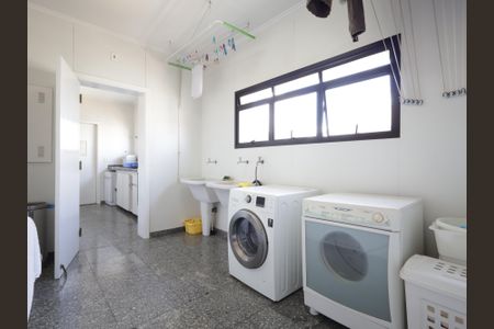 Apartamento à venda com 251m², 3 quartos e 3 vagasÁrea de Serviço