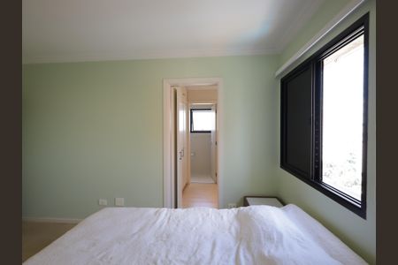 Apartamento à venda com 251m², 3 quartos e 3 vagasSuíte 2