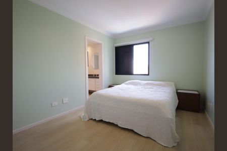 Apartamento à venda com 251m², 3 quartos e 3 vagasSuíte 2