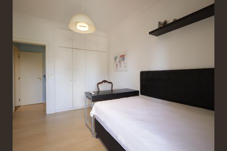 Apartamento à venda com 251m², 3 quartos e 3 vagasSuíte 1