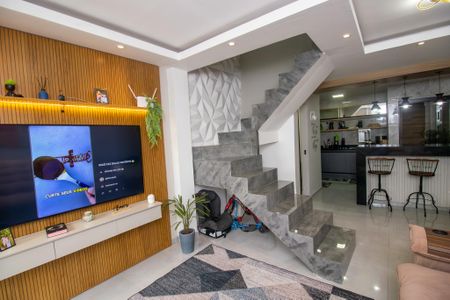 Casa de condomínio à venda com 120m², 2 quartos e 2 vagasSala