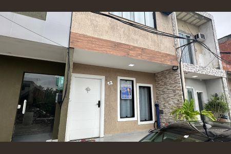 Casa de condomínio à venda com 120m², 2 quartos e 2 vagasFachada