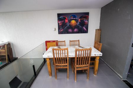 Casa de condomínio à venda com 120m², 2 quartos e 2 vagasÁrea gourmet